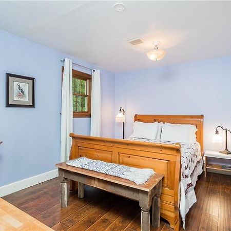 1854, The Maplegrove Inn Riverside Екстер'єр фото