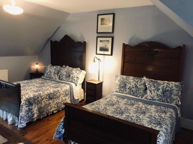 1854, The Maplegrove Inn Riverside Екстер'єр фото