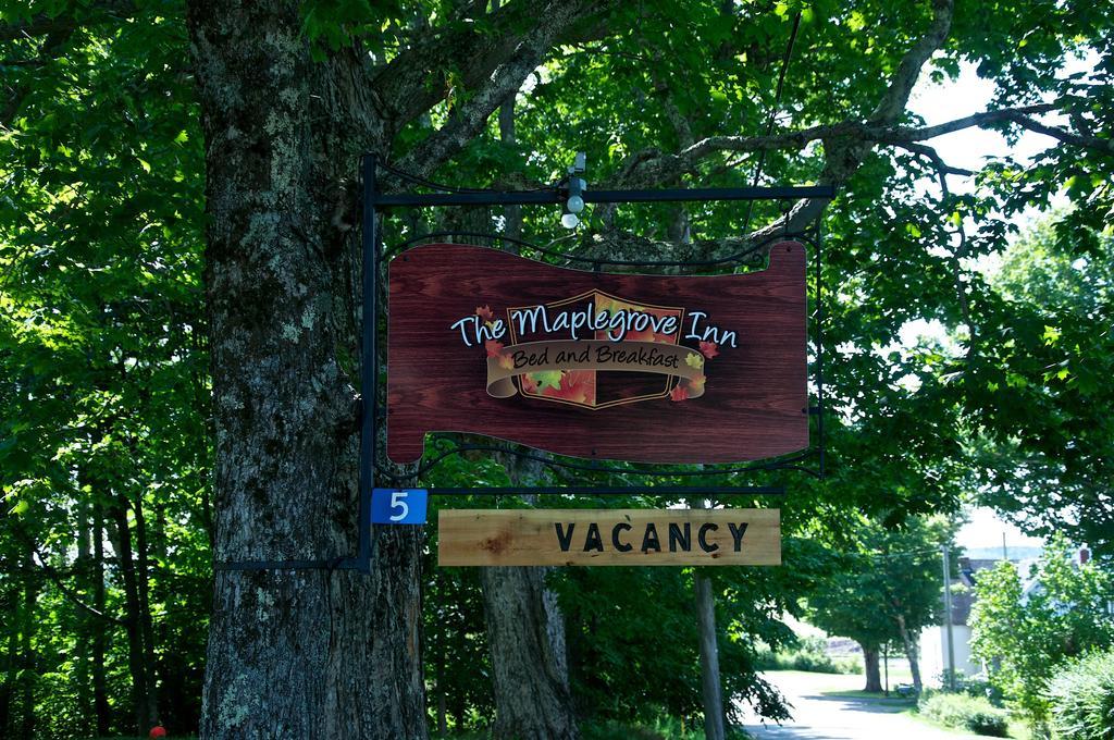 1854, The Maplegrove Inn Riverside Екстер'єр фото